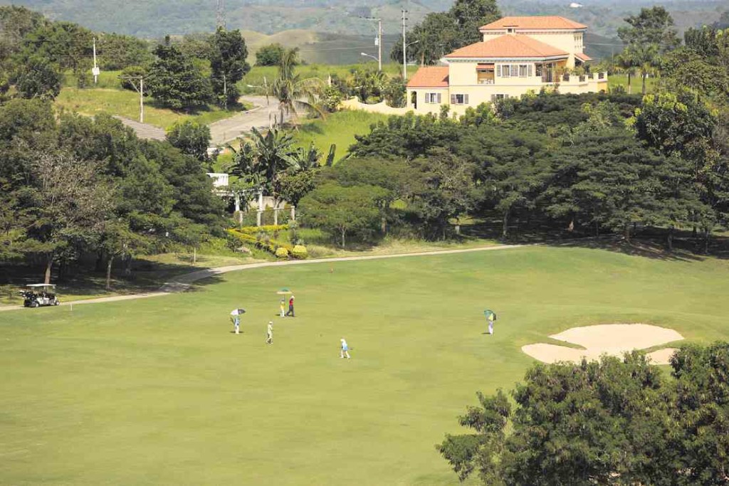 PUEBLO DE ORO-Golf