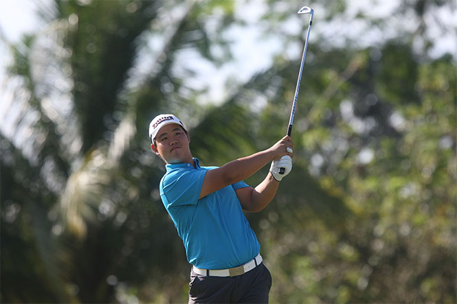 Kim, Hwang sustain form, near Phl Am crowns