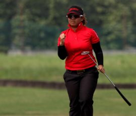 hermie constatntino in hole 7 after she parr a long shots