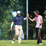 monsalve and uy in hole 4
