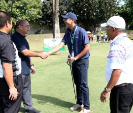 mr.martin lorenzo,president ,ngap_ shakes hands and welcoming mr jin-woo kim-rules manager of The R&A,asia-pacific.looking in are NGAP officialsJPG copy