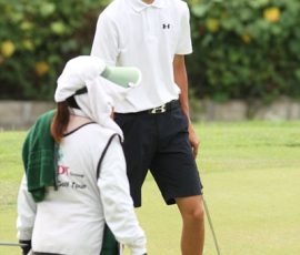 peter tyler po reacts after he misses putt