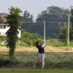 shin seo yun trouble in hole 14 rough area